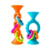 Fat Brain Toys PipSquigz Loops Grzechotka Pomarańczowa - obrazek 2