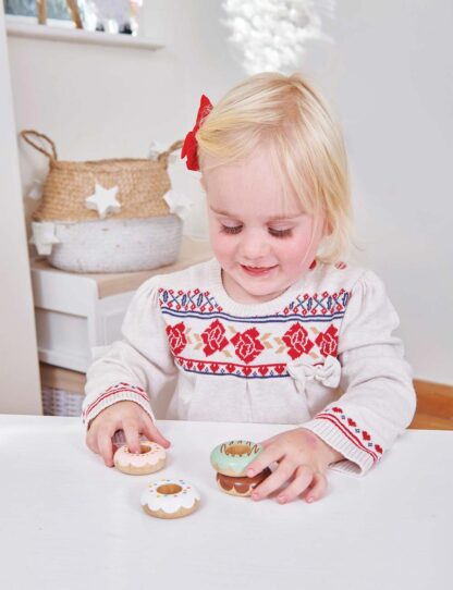 Le Toy Van Drewniane pączki zestaw - obrazek 5