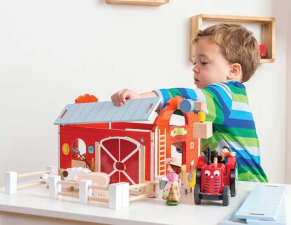 Le Toy Van Drewniana czerwona stodoła - obrazek 5