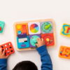 Fat Brain Toys PlayTab Sensoryczne Kwadraty Zestaw 2 z Biało-Czarnymi Kuleczkami - obrazek 8