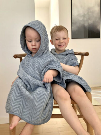 Filibabba Poncho Zigzag Powder Blue - obrazek 4