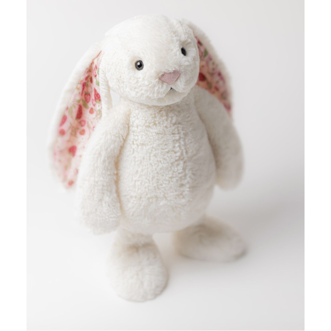 Jellycat Króliczek z Kwiecistymi Uszami Kremowy „Berry” 31 cm - obrazek 5