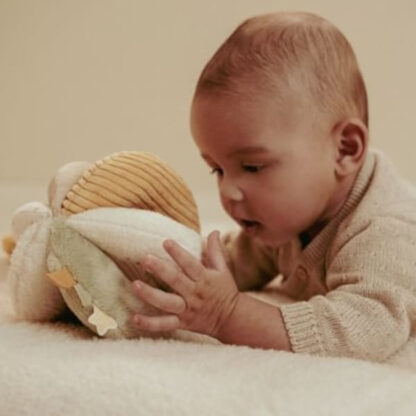 Little Dutch Piłeczka sensoryczna Newborn Naturals - obrazek 3