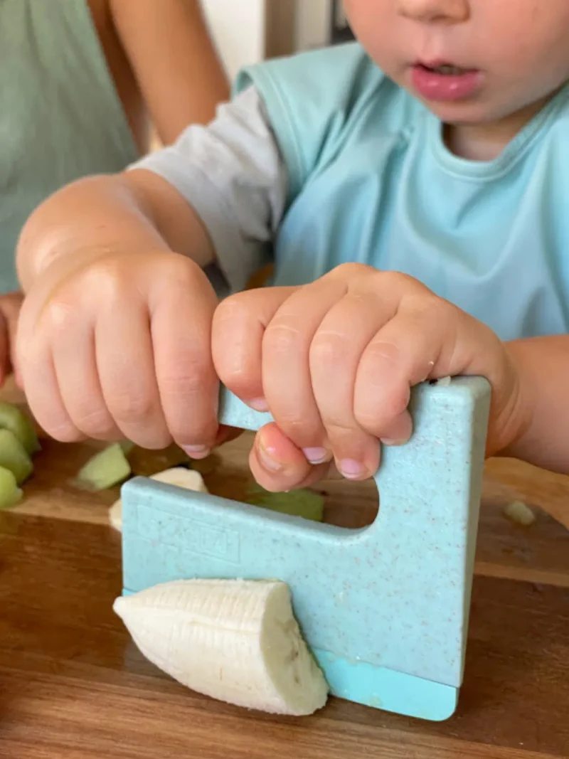 SKAGFA Bezpieczny nóż dla dzieci Niebieski morski Klyv Kids Knife Aqua - obrazek 8