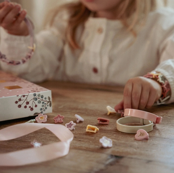 Little Dutch Kalendarz adwentowy - Stwórz swoje bransoletki charms - obrazek 6