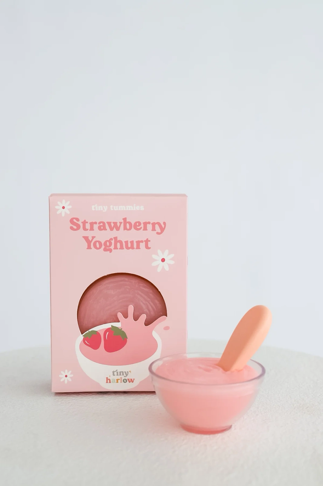 Tiny Harlow Magiczna miseczka i łyżeczka Jogurt Truskawkowy